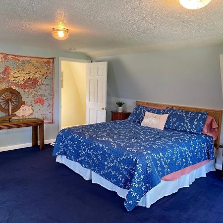 1 Bed Cottage, Partial Waterviews & Water Access Westport Exterior photo