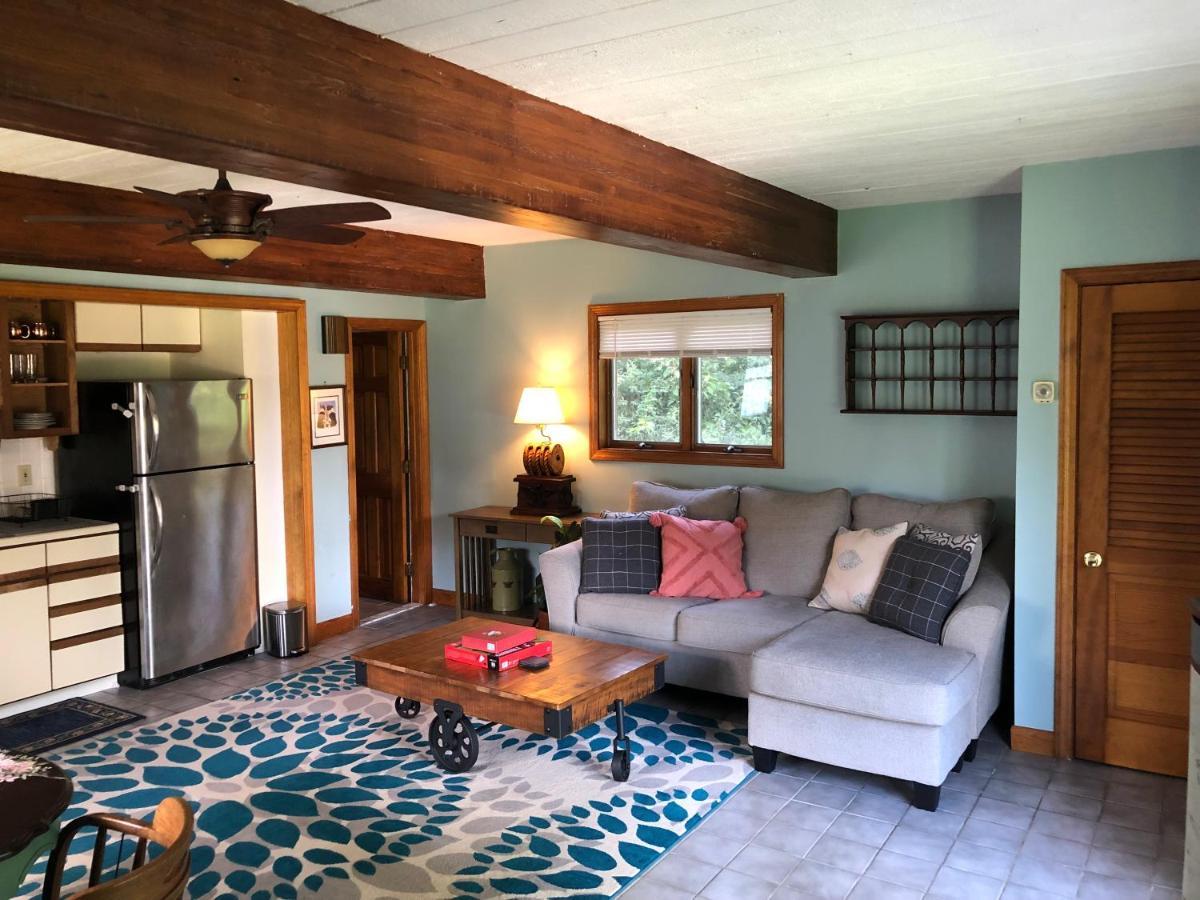 1 Bed Cottage, Partial Waterviews & Water Access Westport Exterior photo